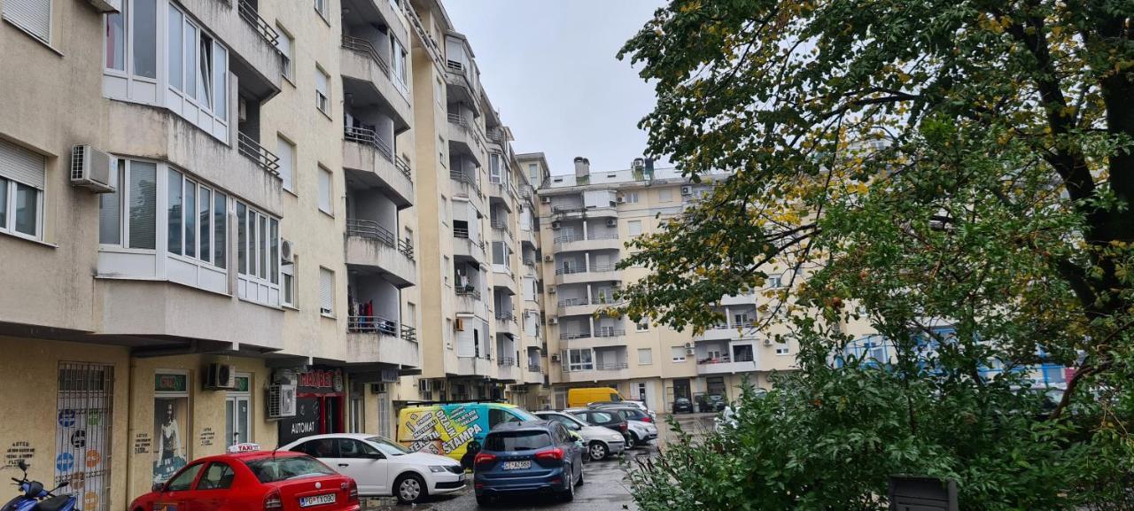 Apartman Velimir Stari Aerodrom Podgorica Exterior foto